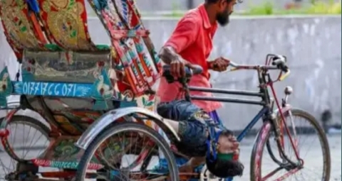 নাফিজের দেহ বহনকারী সেই রিকশাটি গণভবনের জাদুঘরে