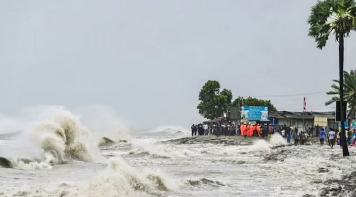 ঘূর্ণিঝড় ফিনজালের প্রভাবে বৃষ্টির সম্ভাবনা যেসব অঞ্চলে