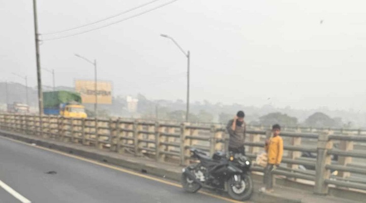 কুমিল্লায় বাসের চাকায় পিষ্টে দুই কলেজ শিক্ষার্থীর মৃত্যু 