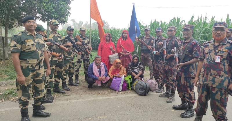 দহগ্রাম সীমান্তে স্বামী-স্ত্রীসহ ৫ জনকে ফেরত দিল বিএসএফ