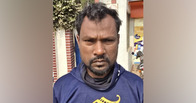 গ্রেফতার মাদক কারবারি মো. খোরশেদ আলম। ছবি: প্রতিনিধি