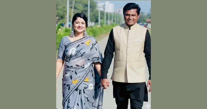ছবি: খোলা কাগজ