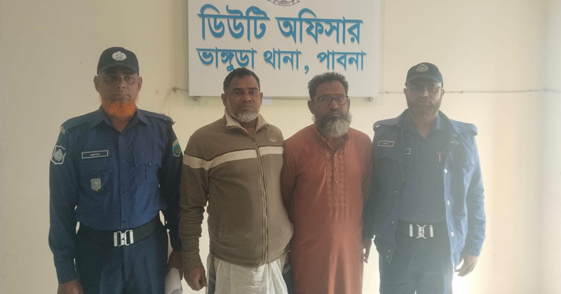 চাঁদাবাজি মামলায় গ্রেপ্তার শ্রমিক নেতাসহ দুই সহোদর। ছবি: প্রতিনিধি