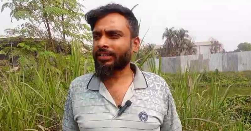 ছিনতাইয়ের শিকার বিকাশ এজেন্ট রনি। ছবি: প্রতিনিধি