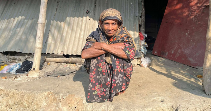 ইফতার-সেহরিতে পানিই একমাত্র সঙ্গী সত্তরোর্ধ্ব জরিনার