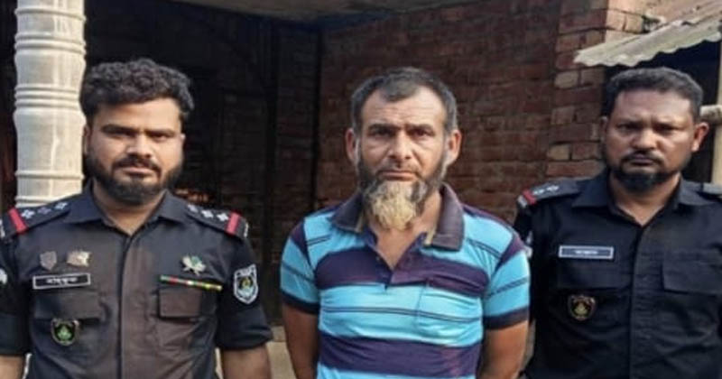 অভিযুক্ত চালক সুজাত আলী মোল্যা