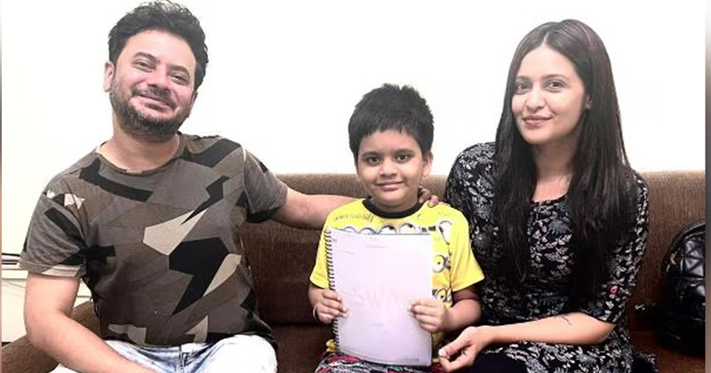 স্ত্রী-অভিনেত্রী প্রিয়াঙ্কা সরকার ও ছেলে সহজের সাথে রাহুল 