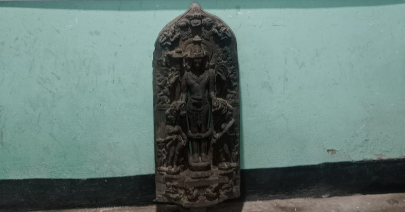 কষ্টিপাথরের বিষ্ণুমূর্তি