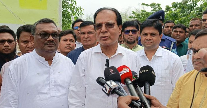 দুর্যোগ ব্যবস্থাপনা ও ত্রাণমন্ত্রী আসাদুল হাবিব দুলু