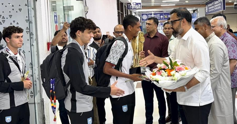 ছবি : খোলা কাগজ