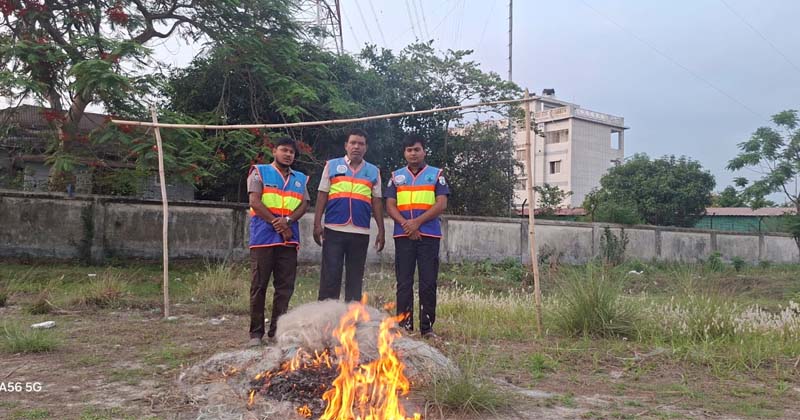 ছবি: খোলা কাগজ