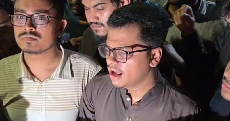 থানায় মব ছাত্রদলের ফ্যাসিবাদী আচরণ : ডাকসুর জিএস