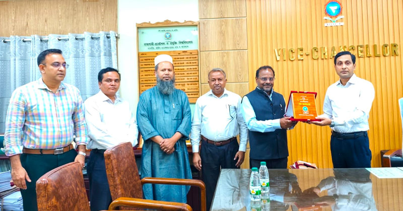 ছবি : খোলা কাগজ
