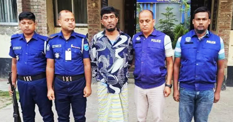 সালথার আটঘর ইউপি চেয়ারম্যান সোহাগ খান গ্রেপ্তার