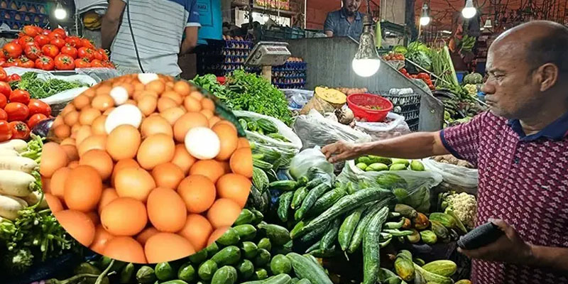 বাজারে ঢুকেই মাথায় হাত ক্রেতাদের