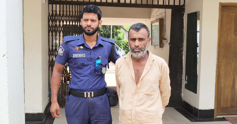নরসিংদীতে প্রক্সি হাজিরা দিয়ে কারাভোগ, জামিনে বের হয়েই ফের গ্রেপ্তার
