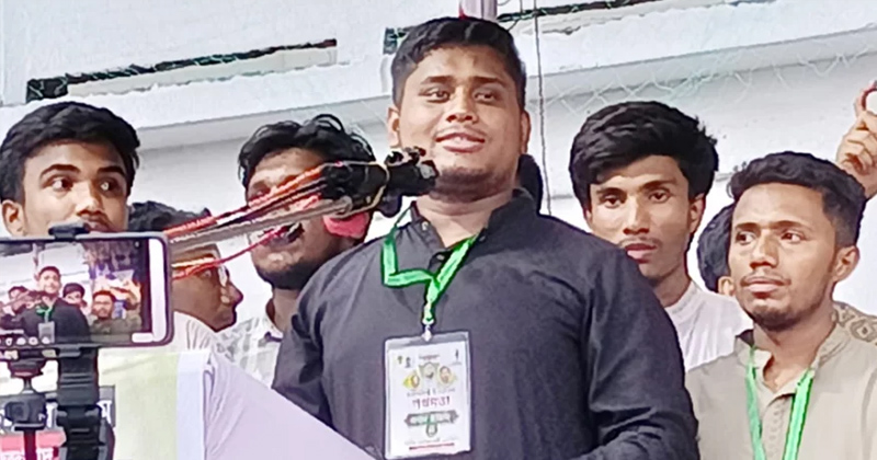 জাতীয় নাগরিক পার্টি (এনসিপি) দক্ষিণাঞ্চলের মুখ্য সংগঠক এবং কুমিল্লা-৪ আসনের সংসদ সদস্য হাসনাত আবদুল্লাহ