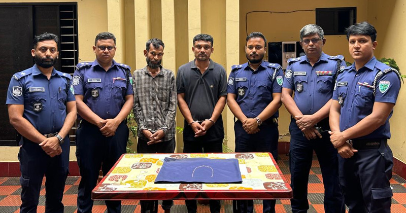 মৌলভীবাজারে লুণ্ঠিত স্বর্ণালঙ্কার উদ্ধার, দুই ছিনতাইকারী গ্রেপ্তার