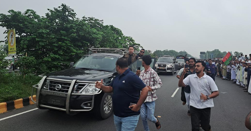 ছবি : খোলা কাগজ
