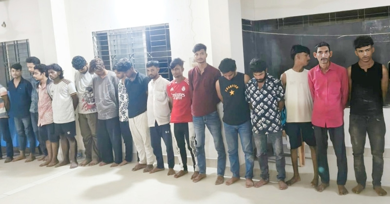 টঙ্গীতে মাদকবিরোধী অভিযানে ২০ মাদকসেবী গ্রেপ্তার