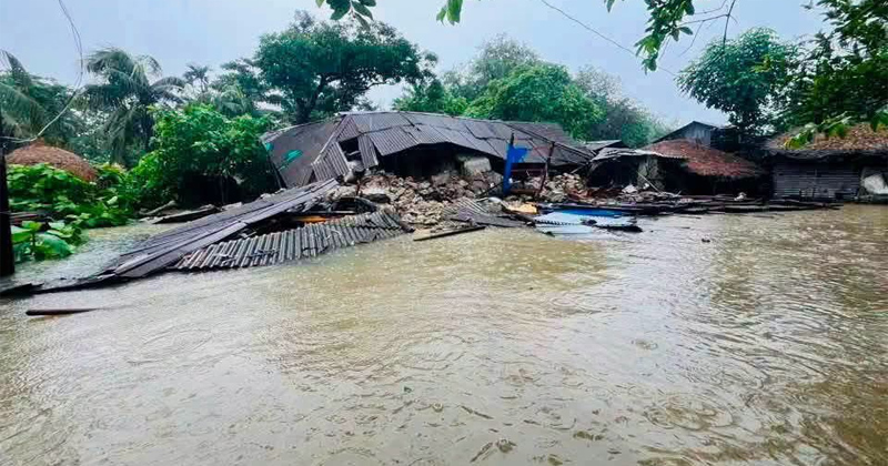 বন্যার কবলে সাত জেলা : নিহত ৫৪, ছয় লাখের বেশি মানুষ ক্ষতিগ্রস্ত