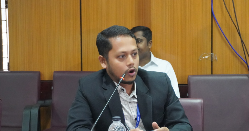 ছবি : খোলা কাগজ