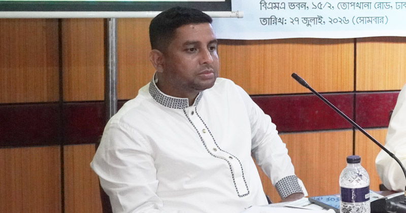 দৈনিক খোলা কাগজের নির্বাহী সম্পাদক মনির হোসেন