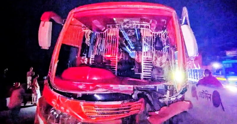 শেরপুরে বাস-ট্রাক সংঘর্ষে ২ জন নিহত