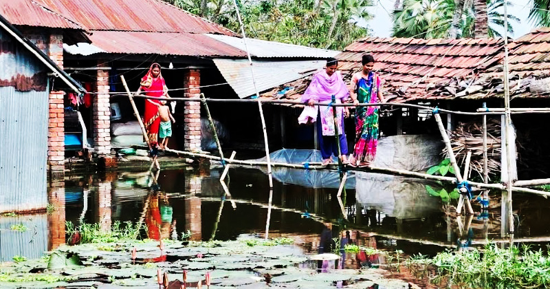 সরকার আসে, সরকার যায়; কেশবপুরের মানুষের দুর্ভোগ যায় না