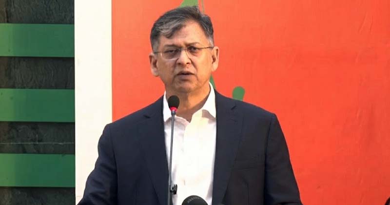 বক্তব্য দিচ্ছেন সালাহউদ্দিন আহমদ