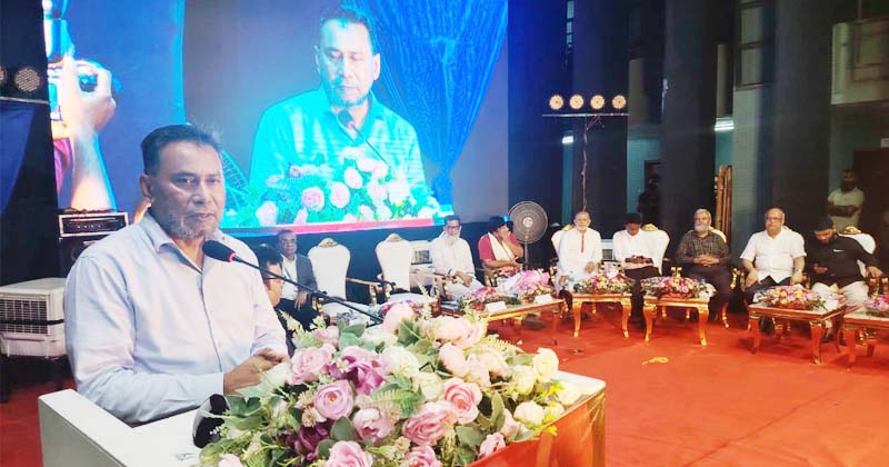 বক্তব্য দিচ্ছেন শাহরিন ইসলাম চৌধুরী তুহিন