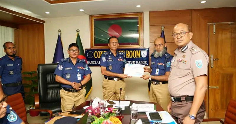 জুলাই মাসে অপরাধ নিয়ন্ত্রণে শ্রেষ্ঠ পঞ্চগড় জেলা পুলিশ