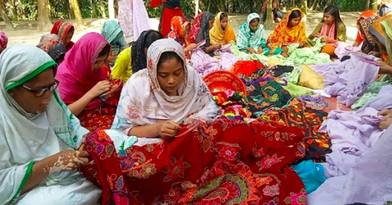 ছবি : খোলা কাগজ