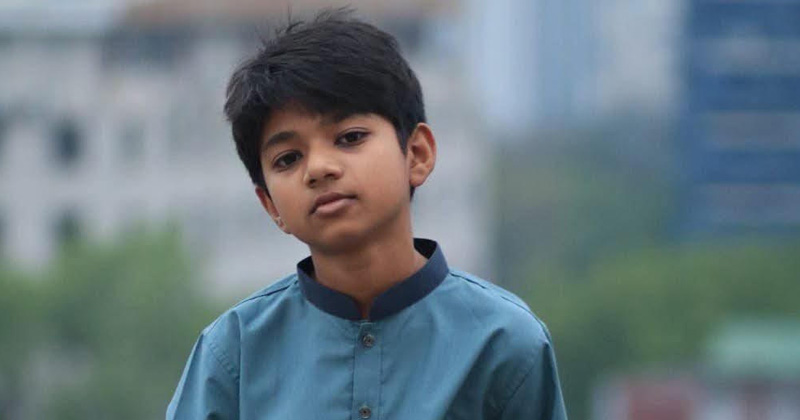 ইশায়াত শাহরিয়ার অপ্রতিম।