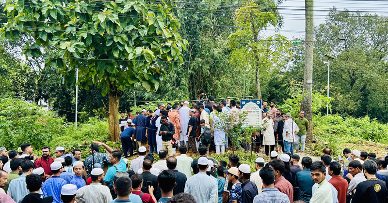 নিজ বাড়ির পাশেই চিরনিদ্রায় শায়িত হলো অপ্রতিম