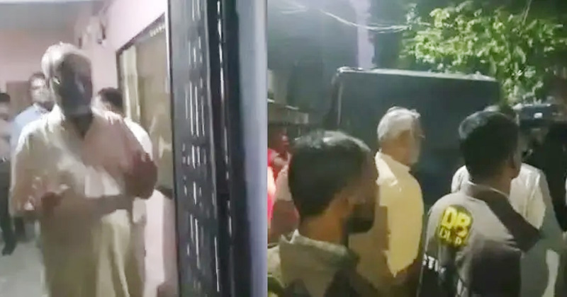 আখতারুজ্জামানকে বিমানবন্দর থানায় হস্তান্তর