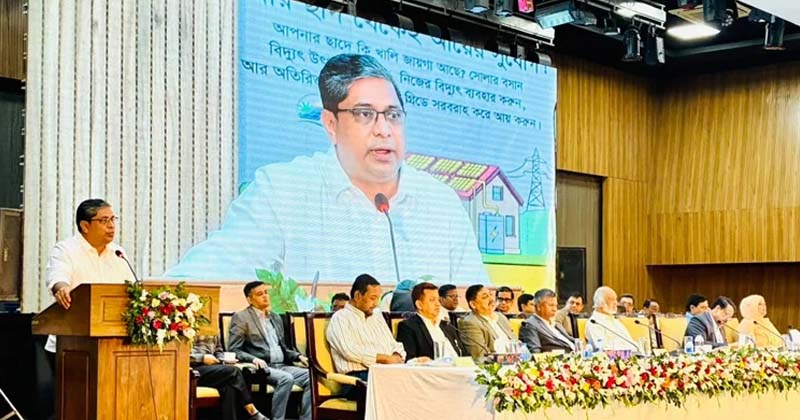 নিজ বাসভবনের ছাদের সৌরবিদ্যুৎ থেকে জাতীয় গ্রিডে ১২০০ ইউনিট দিয়েছেন প্রধানমন্ত্রী