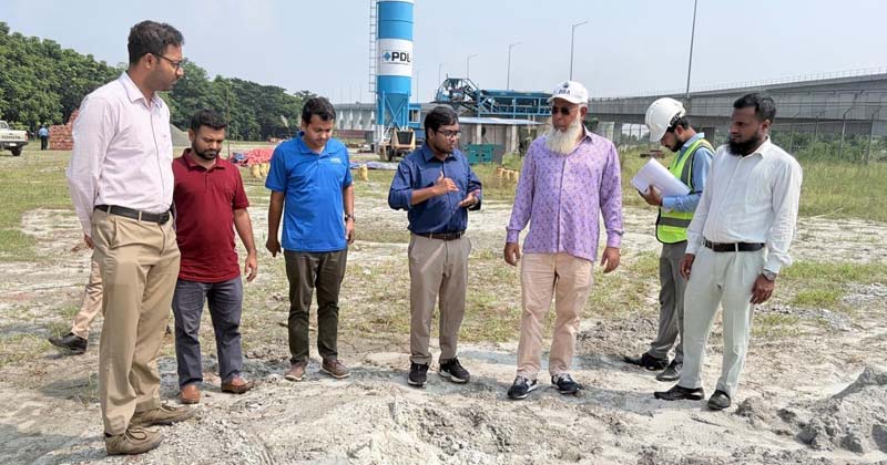 ছবি: খোলা কাগজ