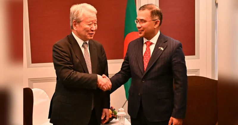 জাপানের হোটেল ইম্পেরিয়ালে জাইকা প্রেসিডেন্ট তানাকা আকিহিকোর সঙ্গে সৌজন্য সাক্ষাৎকালে প্রধানমন্ত্রী তারেক রহমান।