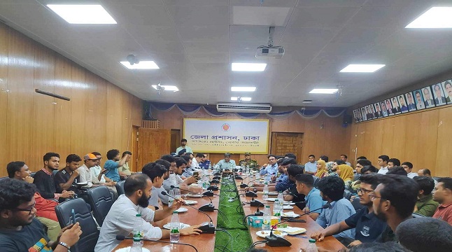 হল উদ্ধারে শিক্ষার্থীদের সাথে থাকার আশ্বাস জেলা প্রশাসনের