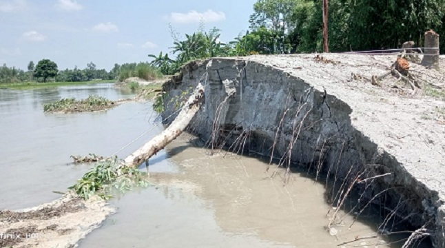 পানি কমলেও বাড়ছে ভাঙ্গন